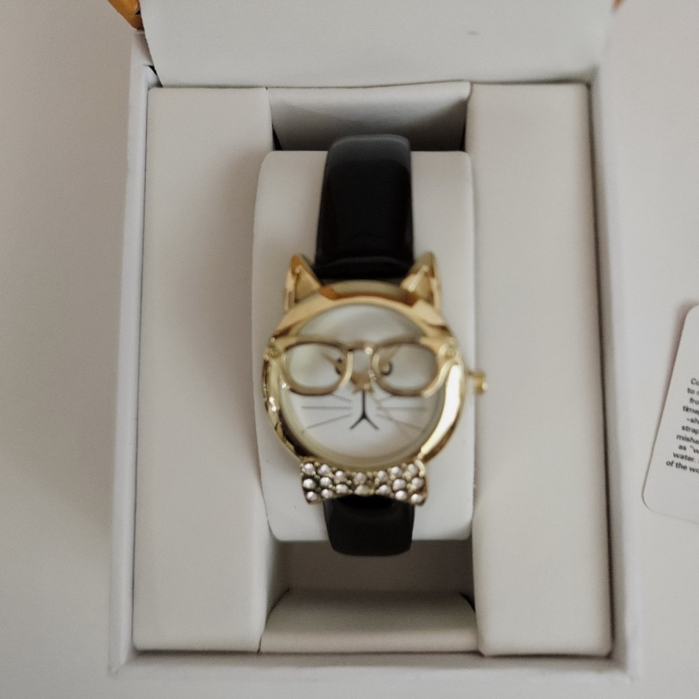 NIB Vernier Gold tone Women's Cat w/ Glasses Crystal Bow Tie  Watch